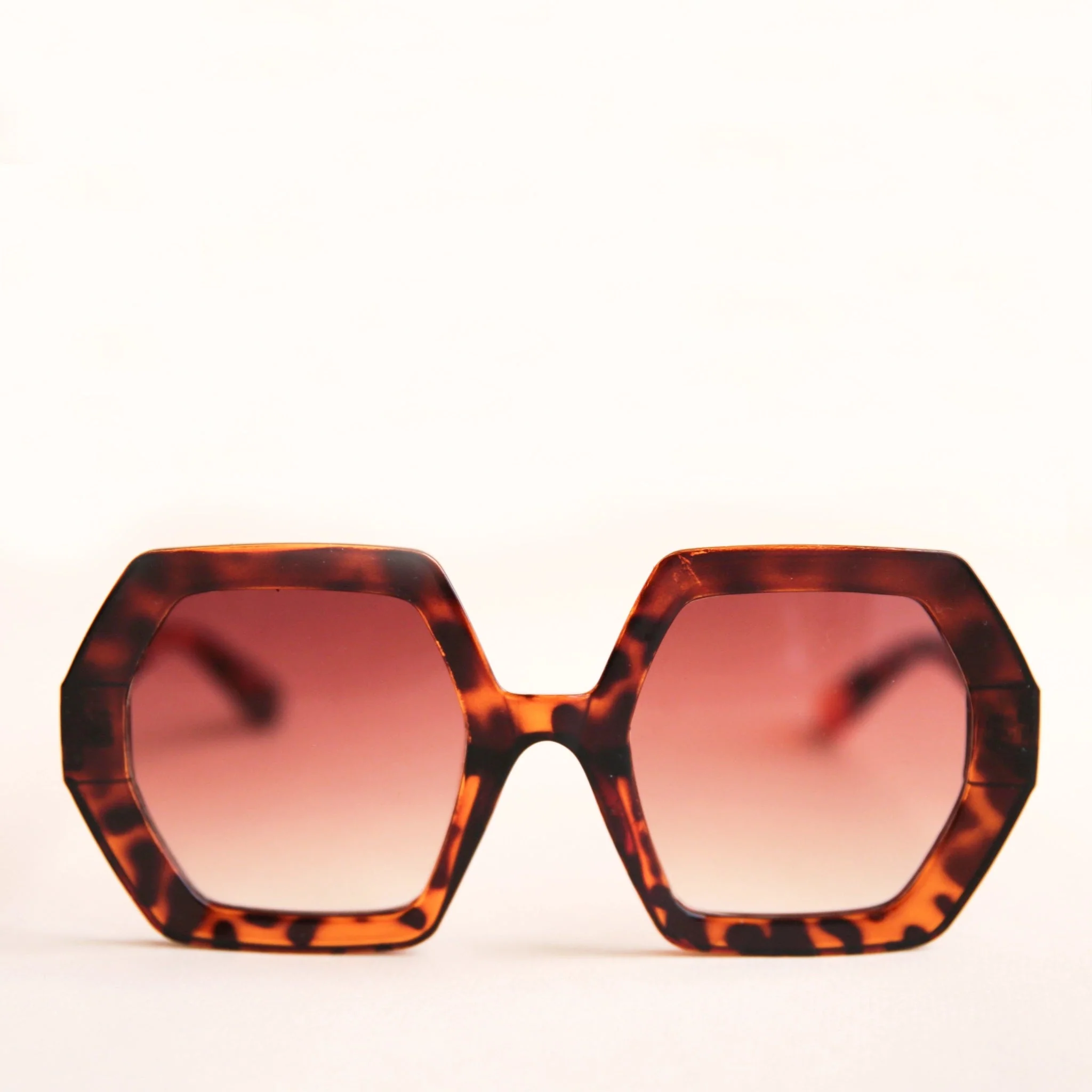 Iris Sunglasses | Tortoise - Image 5