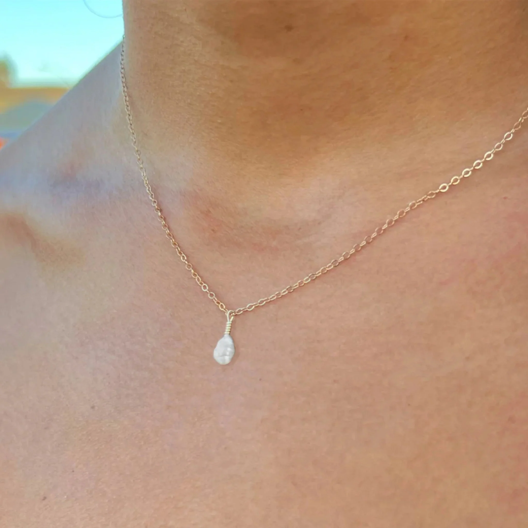 Simple Necklace | Pearl - Image 4
